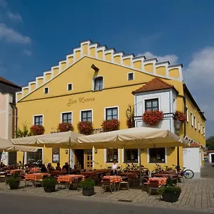 Zur Krone Hotel